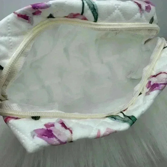 Floral Tulip Print Quilted Makeup Pouch - Picture 4 of 8